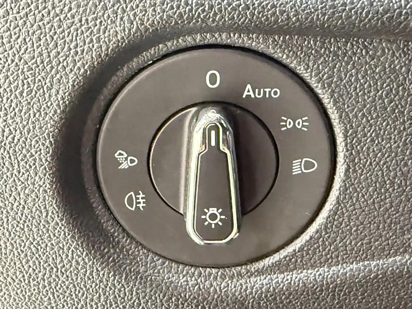 2023 Passat Facelift 280TSI Starry Sky Elite Edition — миниатюра 13