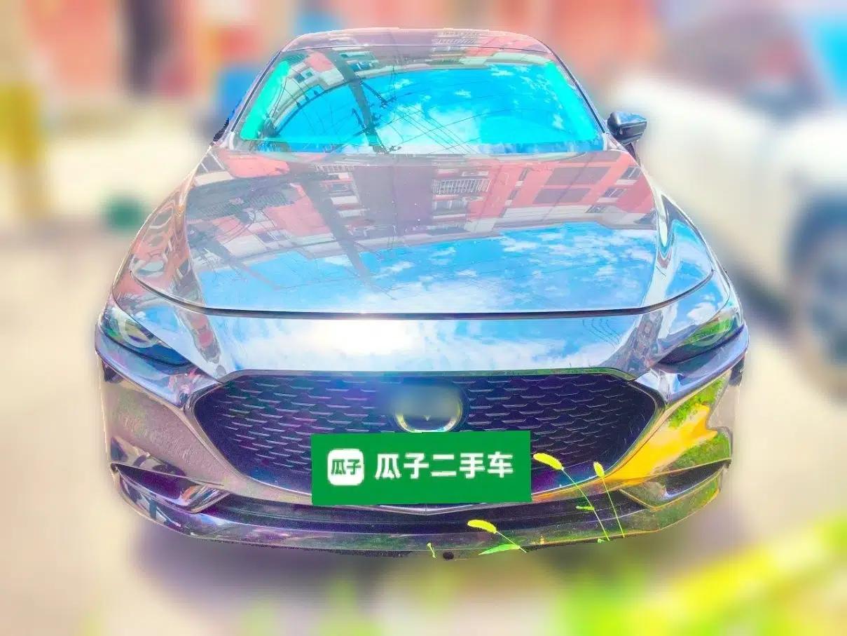 Mazda 3 Axela 2020 2.0L Automatic Luxury Version — миниатюра 2