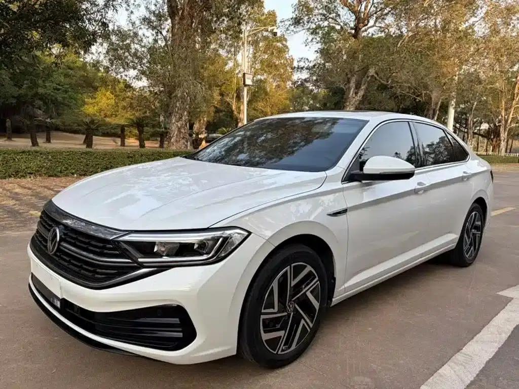 2023 Volkswagen Sagitar 280TSI DSG Super Edition — миниатюра 1