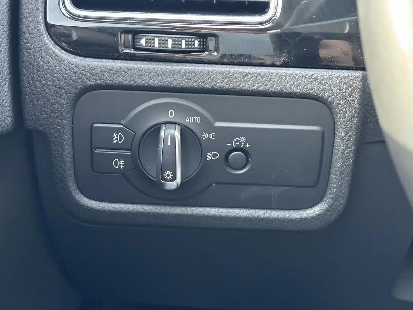 Touareg 2016 3.0TSI Standard Edition — миниатюра 22