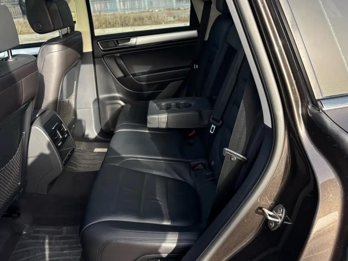 Touareg 2016 3.0TSI Standard Edition — миниатюра 23