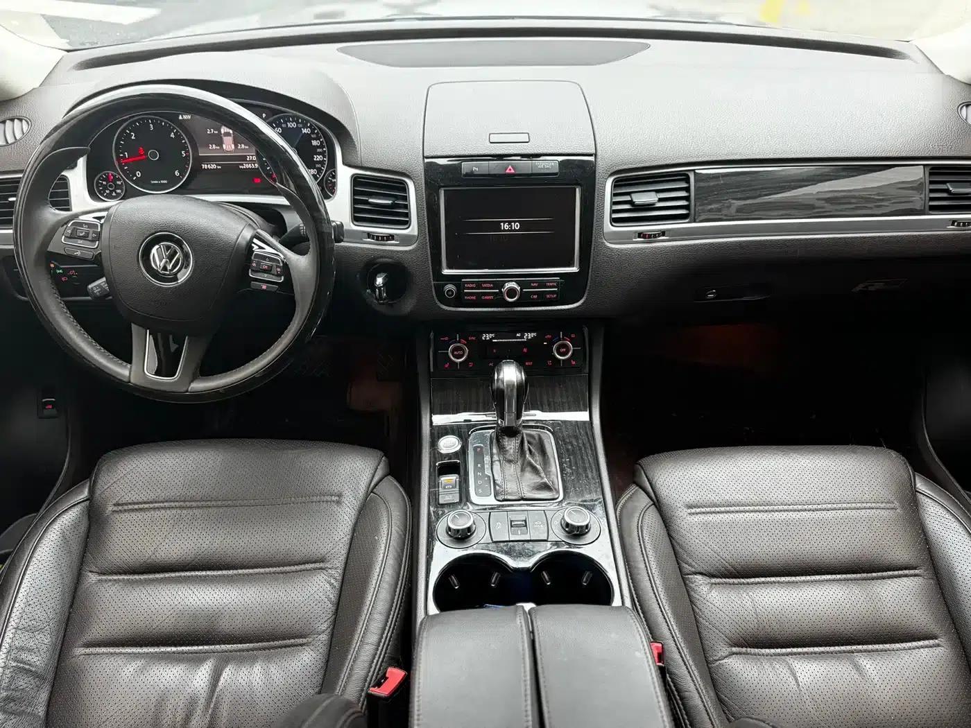 Touareg 2011 3.0TDI Diesel Comfort Model — миниатюра 11