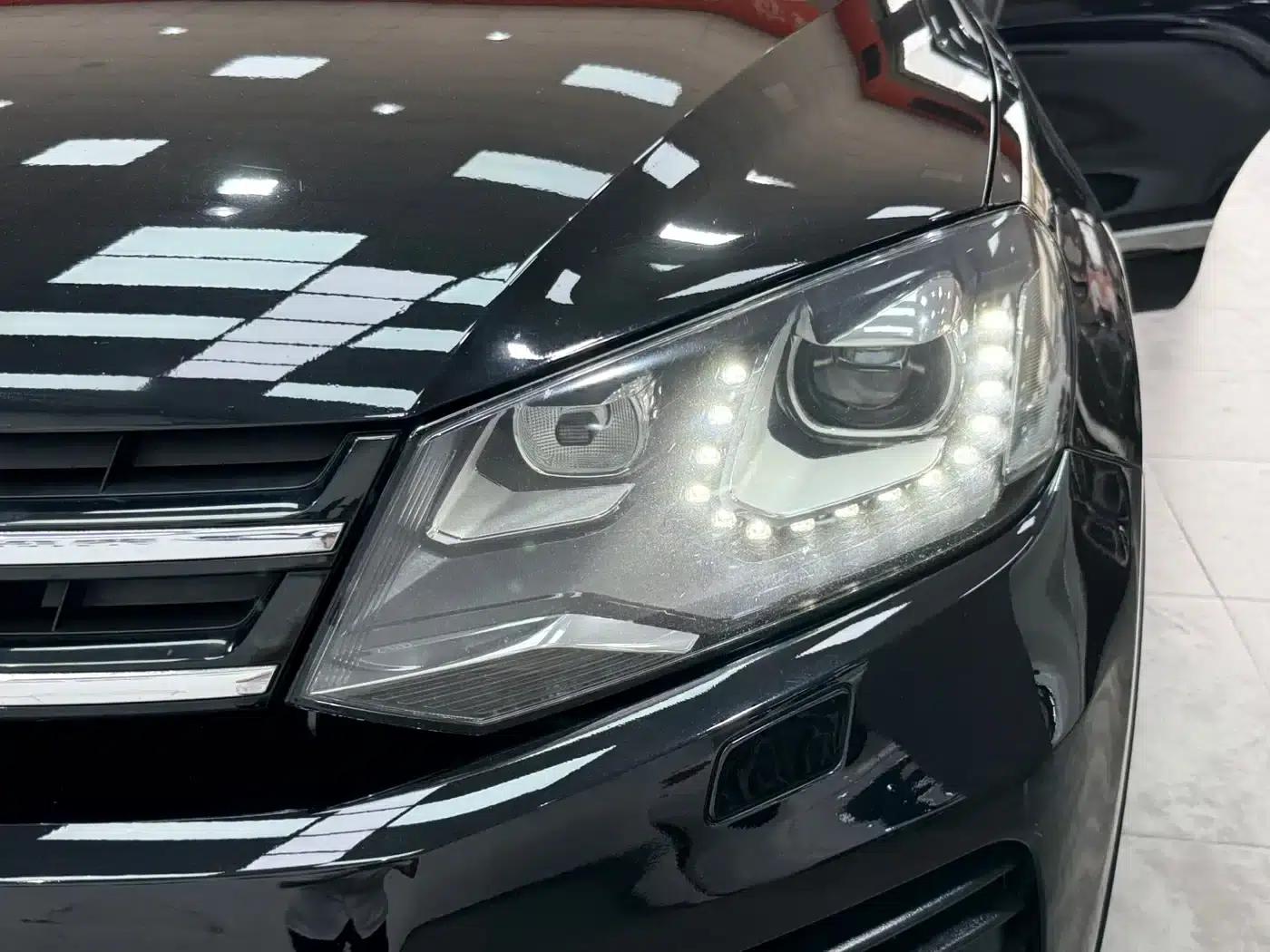 Touareg 2011 3.0TDI Diesel Comfort Model — миниатюра 17