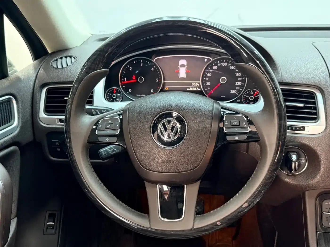 Touareg 2011 3.0TDI Diesel Comfort Model — миниатюра 10