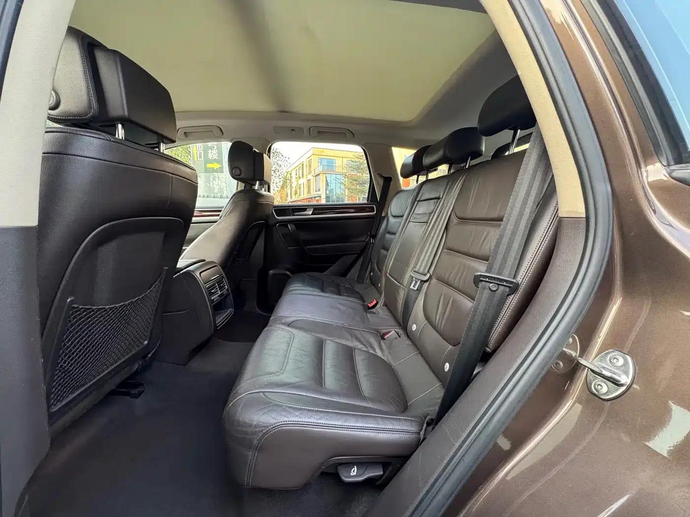 Touareg 2011 3.0TDI Diesel Standard Edition — миниатюра 14