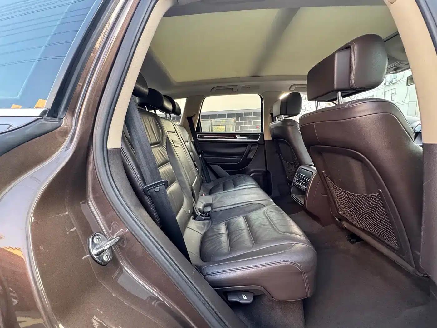 Touareg 2011 3.0TDI Diesel Standard Edition — миниатюра 23