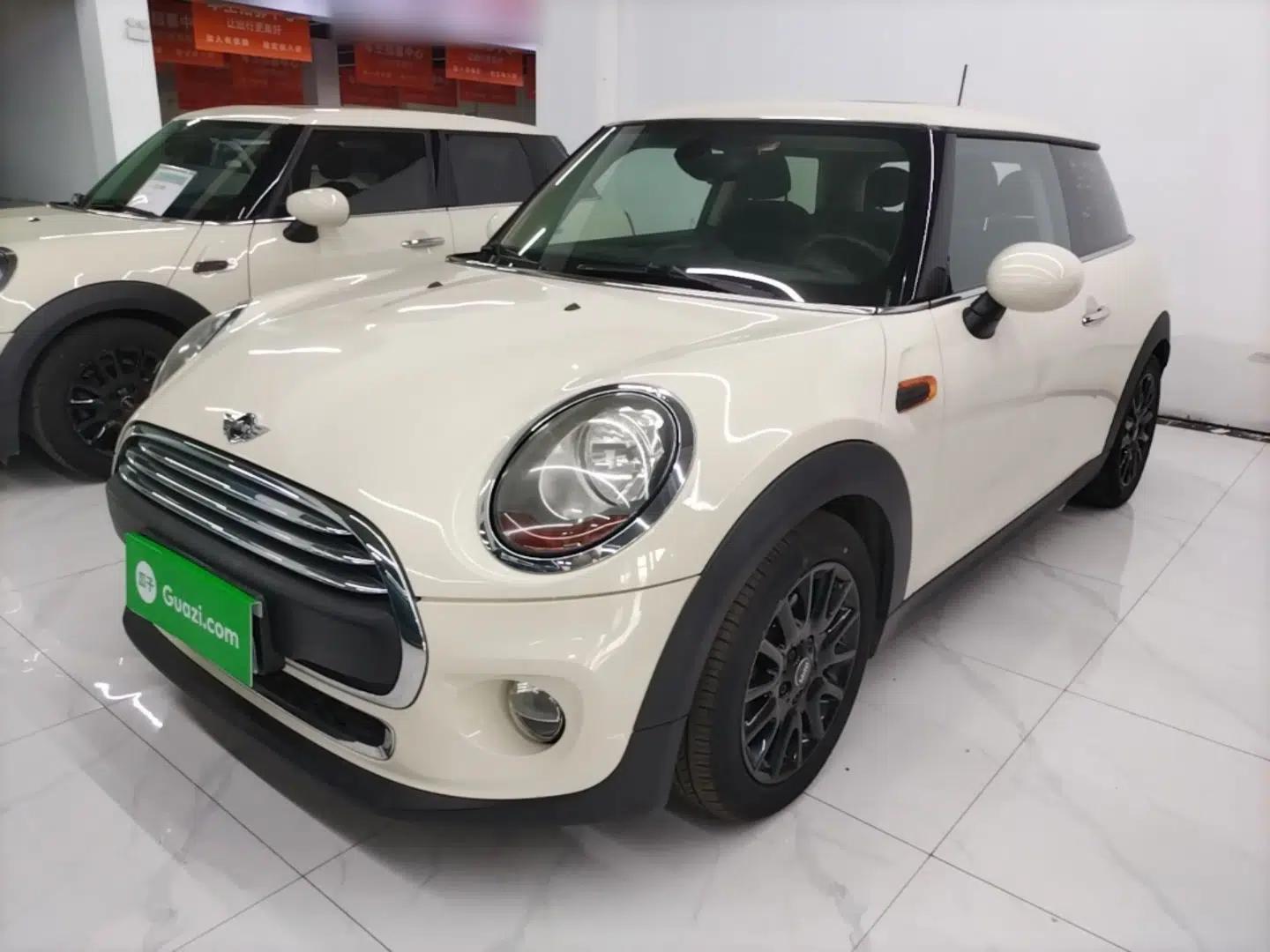 MINI 2016 1.2T ONE Pioneer Edition — миниатюра 1
