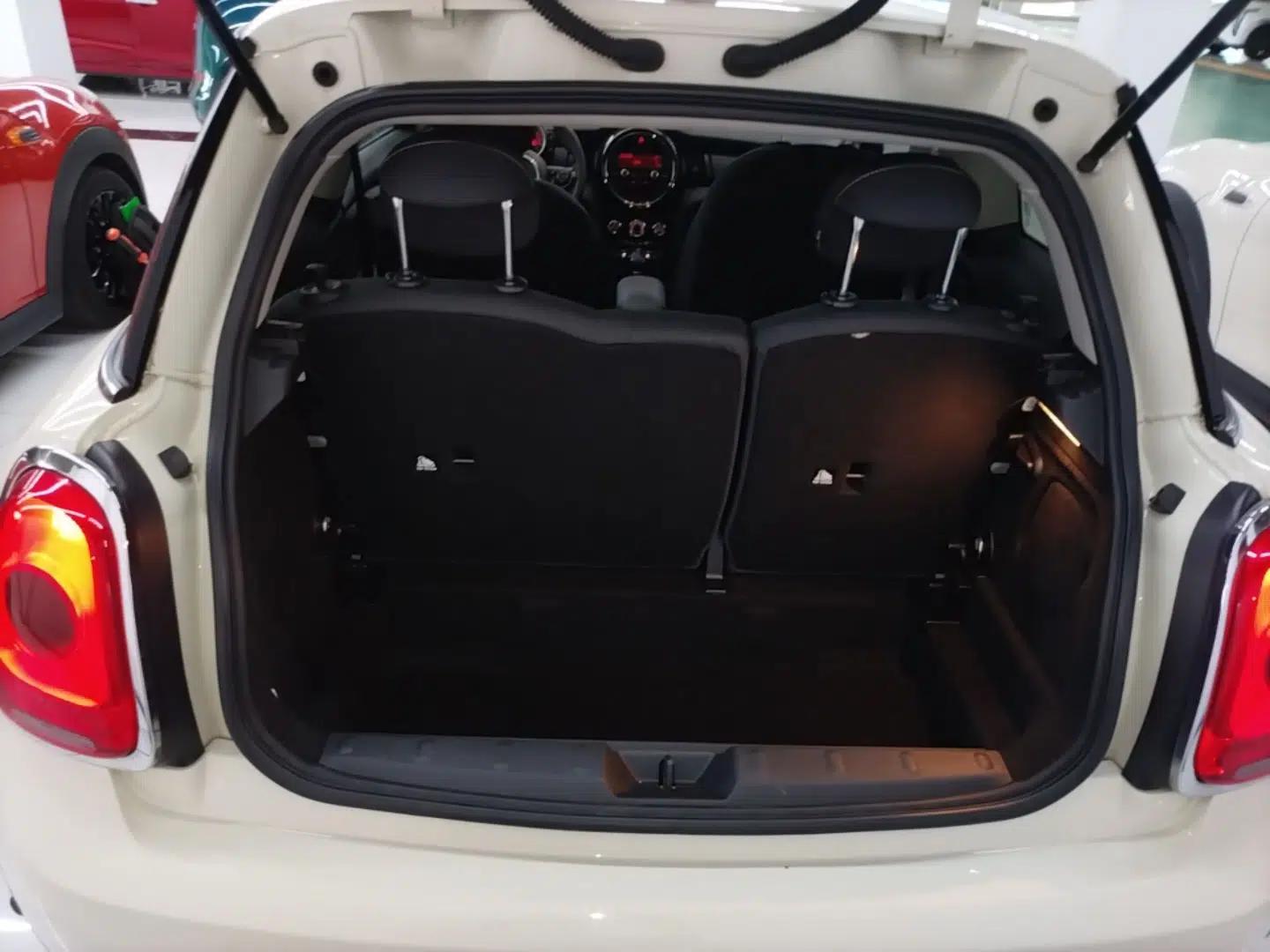 MINI 2016 1.2T ONE Pioneer Edition — миниатюра 22