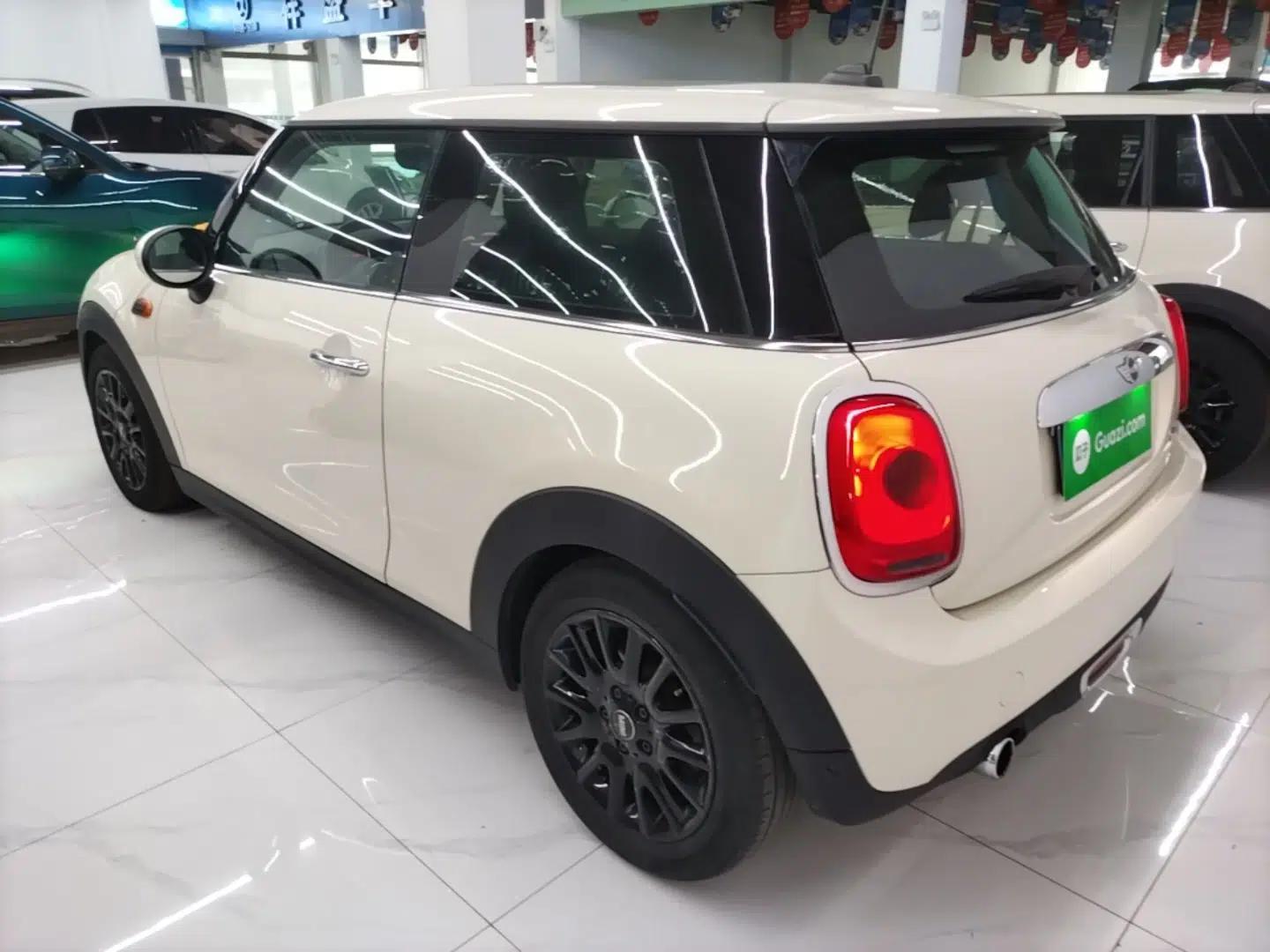 MINI 2016 1.2T ONE Pioneer Edition — миниатюра 4