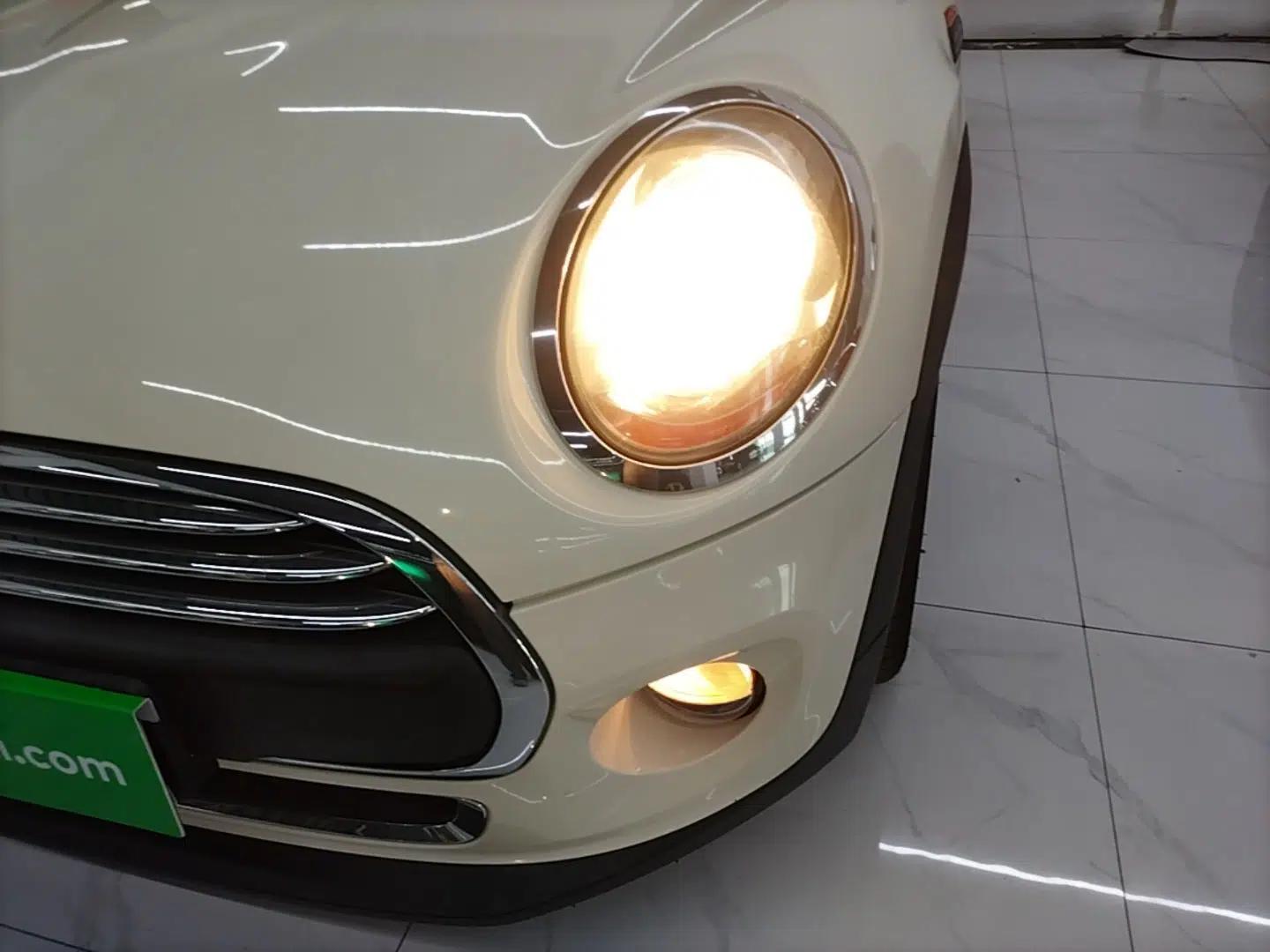 MINI 2016 1.2T ONE Pioneer Edition — миниатюра 8