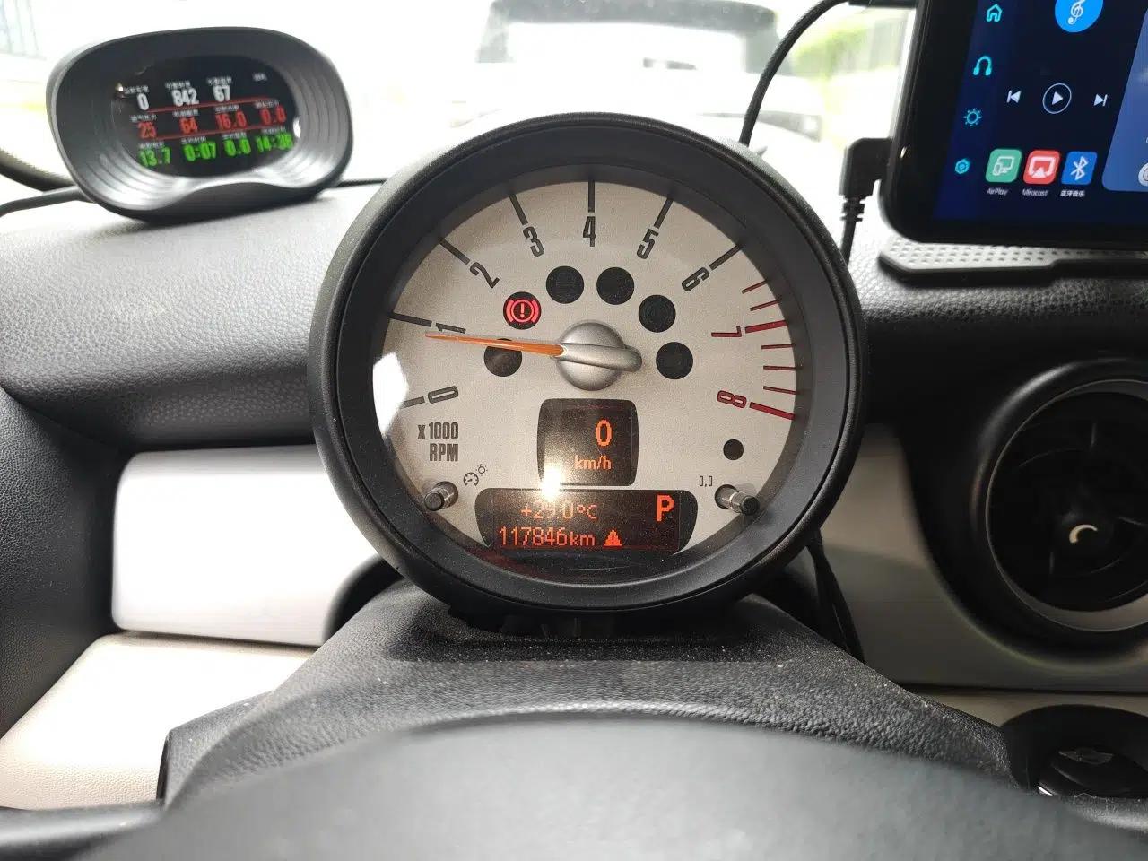 MINI 2011 1.6L COOPER Fun — миниатюра 11