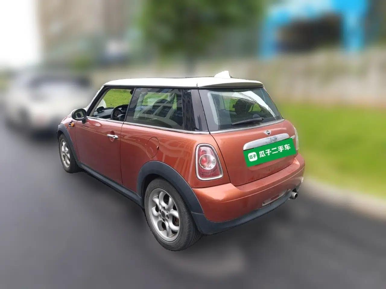 MINI 2011 1.6L COOPER Fun — миниатюра 4