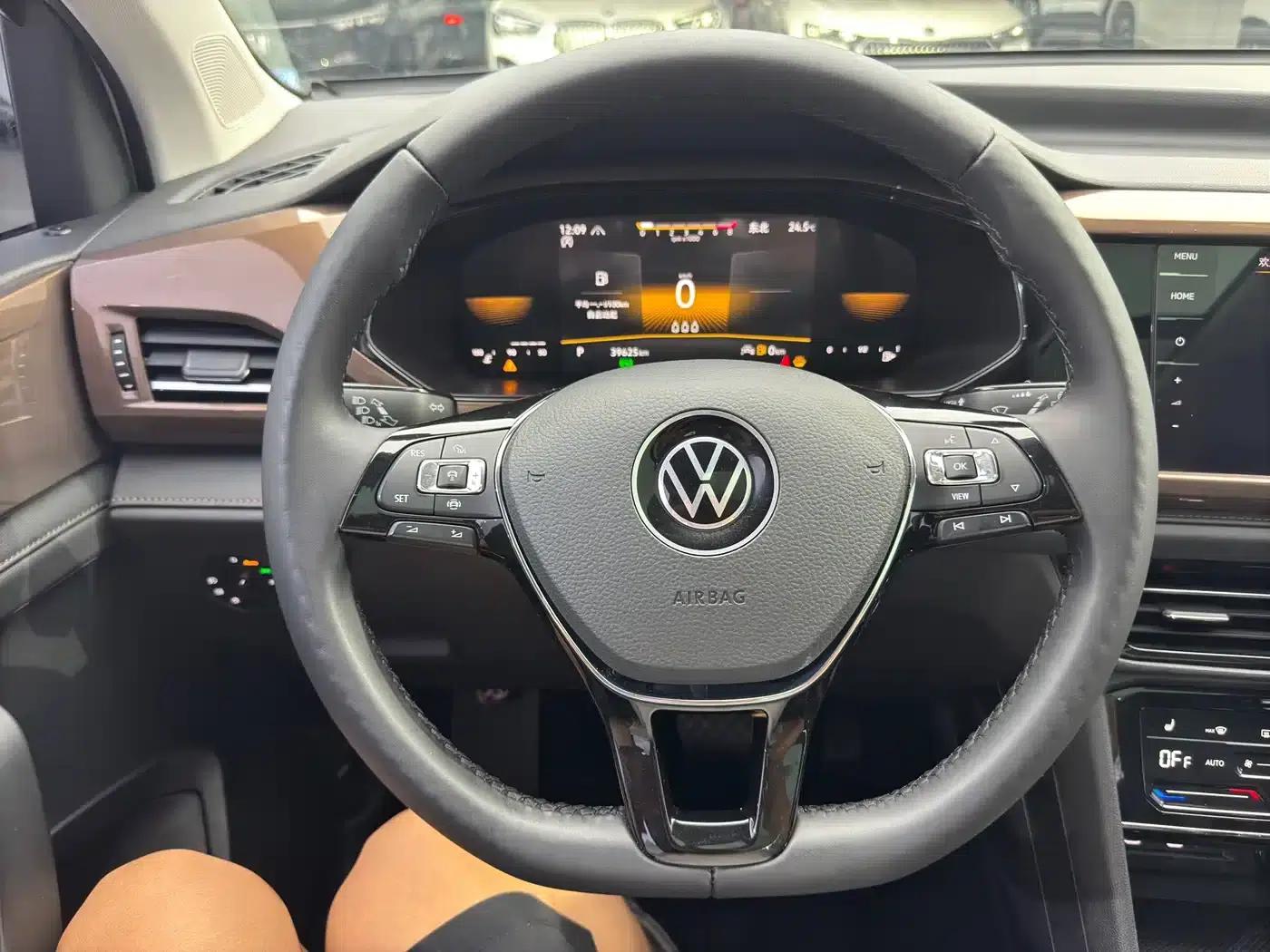 Tharu 2022 280TSI 2WD Luxury Edition — миниатюра 11