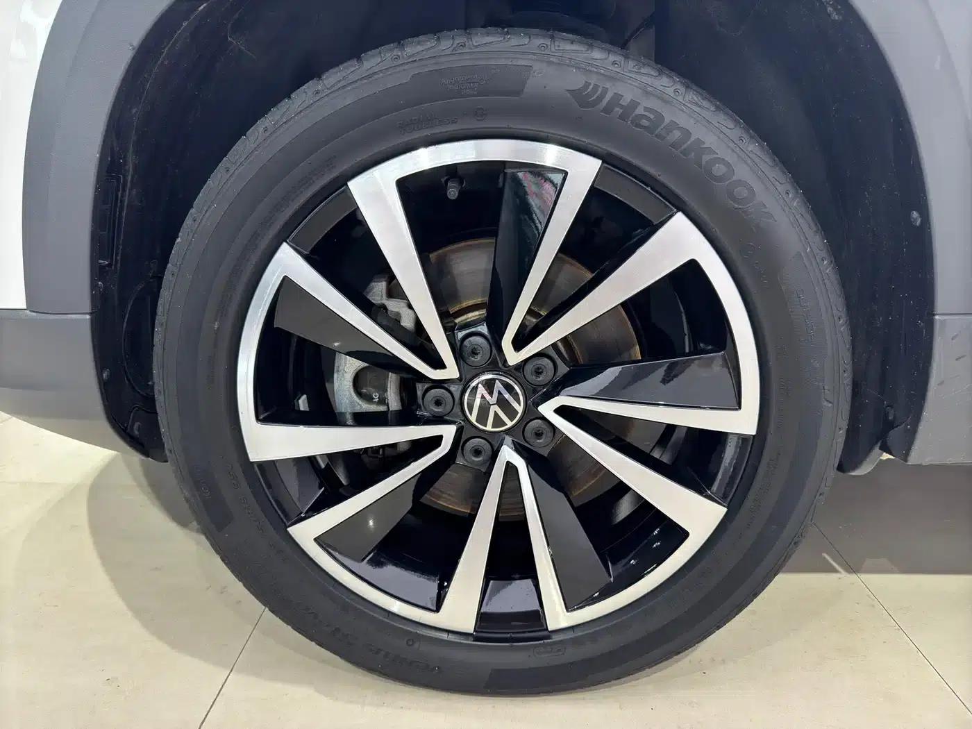 Tharu 2022 280TSI 2WD Luxury Edition — миниатюра 16