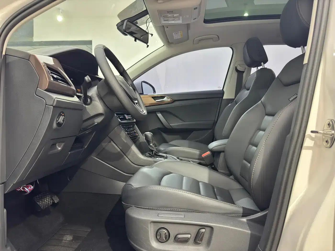 Tharu 2022 280TSI 2WD Luxury Edition — миниатюра 7