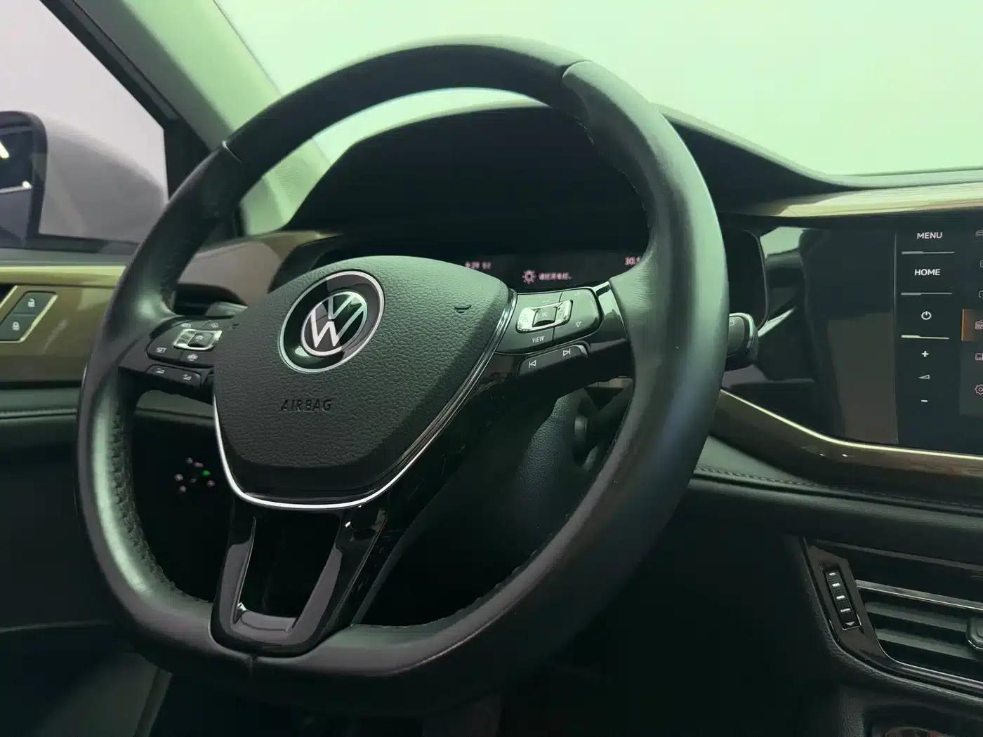 Tharu 2022 280TSI 2WD Luxury Edition — миниатюра 13