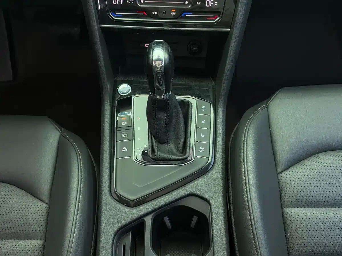 Tharu 2022 280TSI 2WD Luxury Edition — миниатюра 14