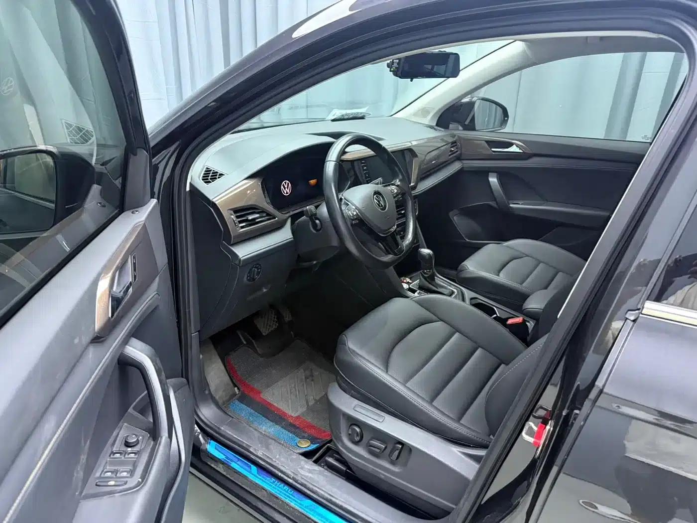 Tharu 2021 280TSI 2WD Luxury Edition PLUS — миниатюра 7