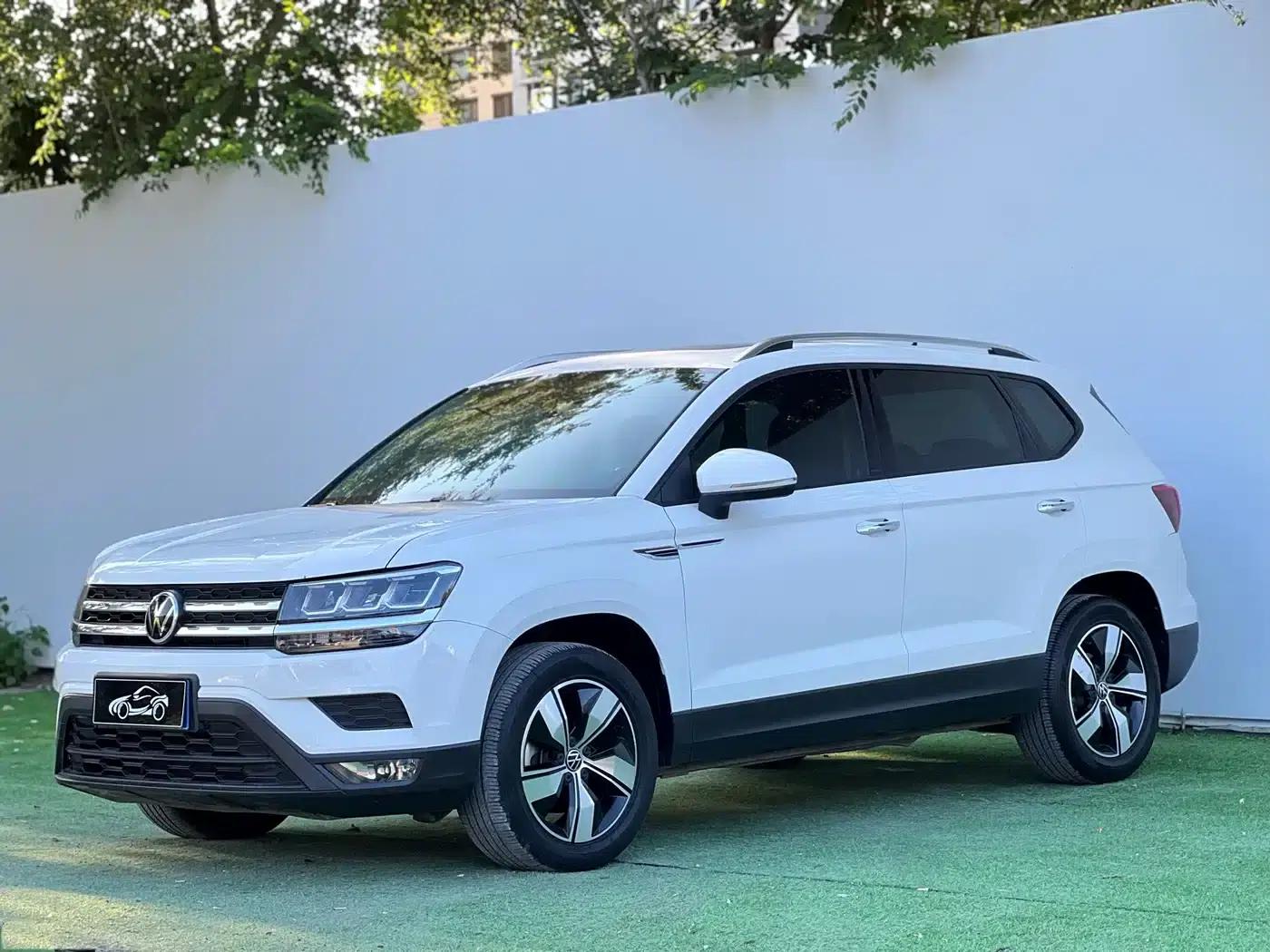Tharu 2021 280TSI 2WD Luxury Edition PLUS — миниатюра 1