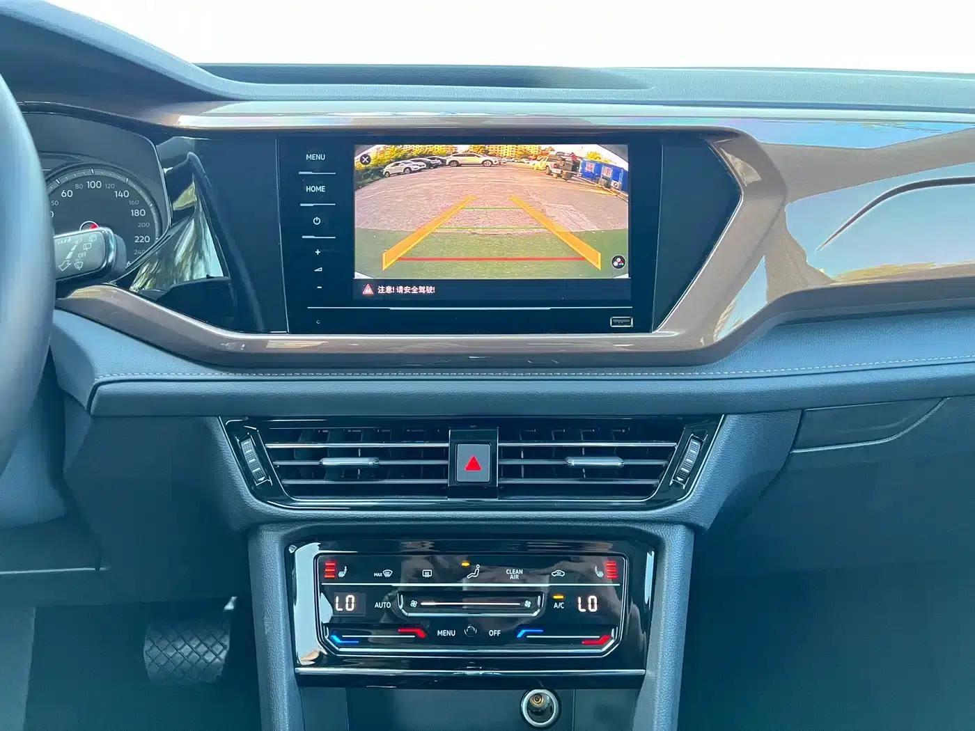 Tharu 2021 280TSI 2WD Luxury Edition PLUS — миниатюра 11