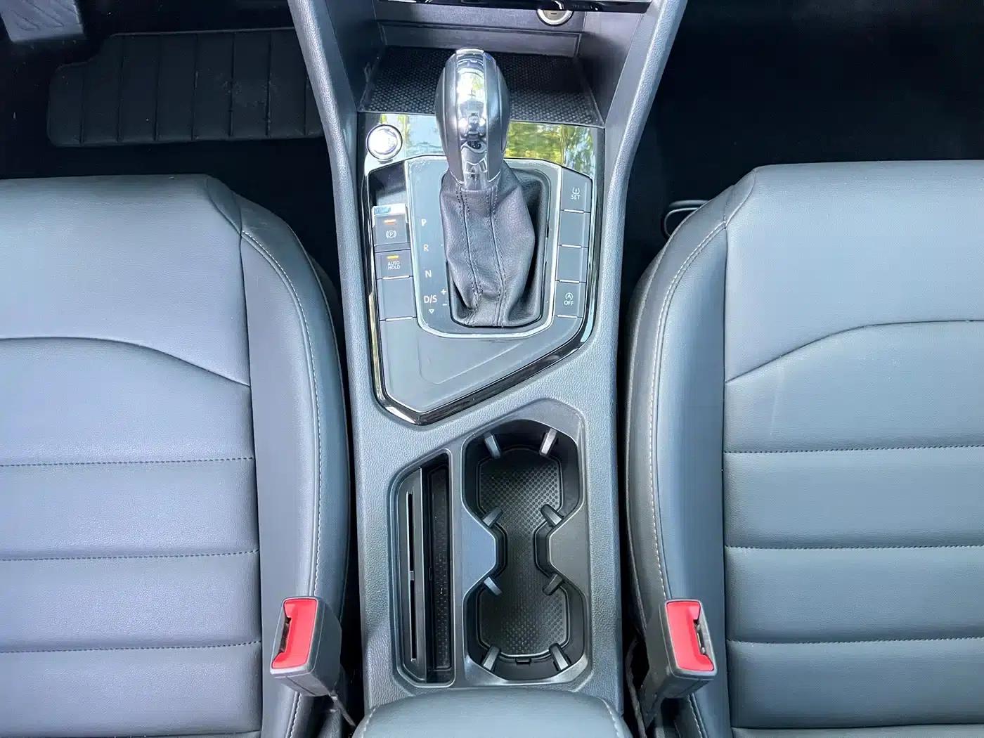 Tharu 2021 280TSI 2WD Luxury Edition PLUS — миниатюра 12