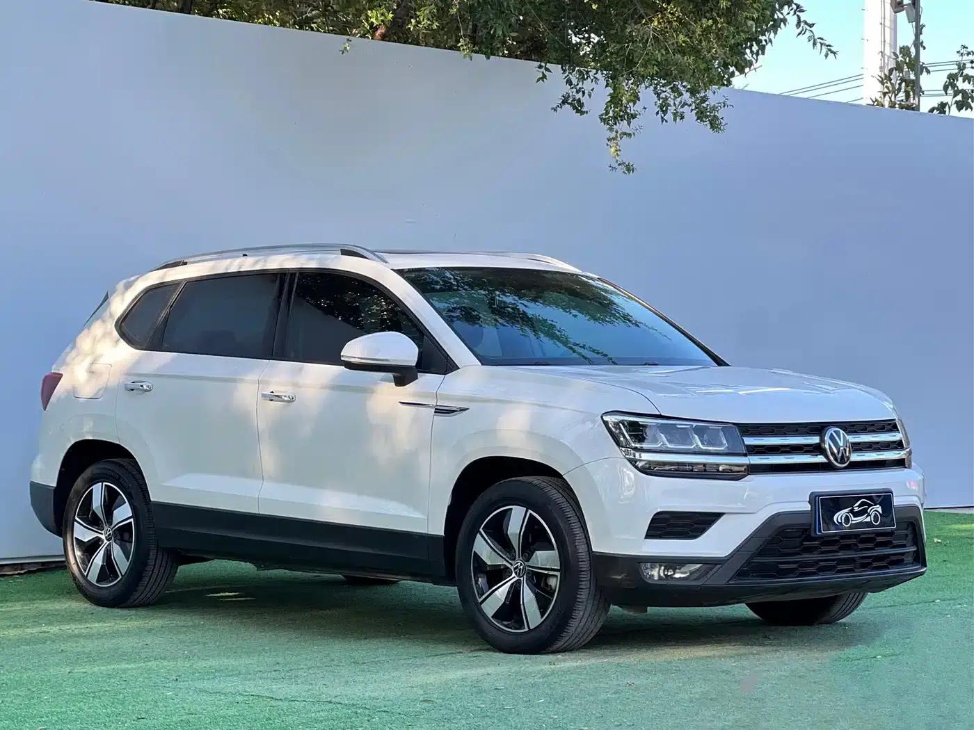 Tharu 2021 280TSI 2WD Luxury Edition PLUS — миниатюра 3