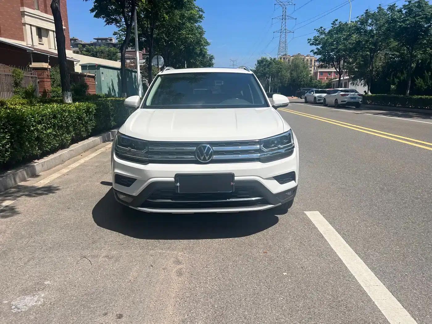 Tharu 2021 330TSI AWD Luxury Edition PLUS — миниатюра 2