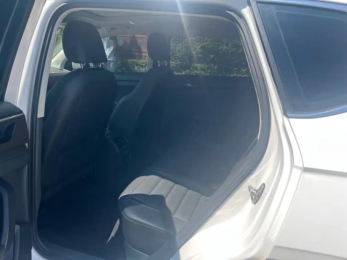 Tharu 2021 330TSI AWD Luxury Edition PLUS — миниатюра 9
