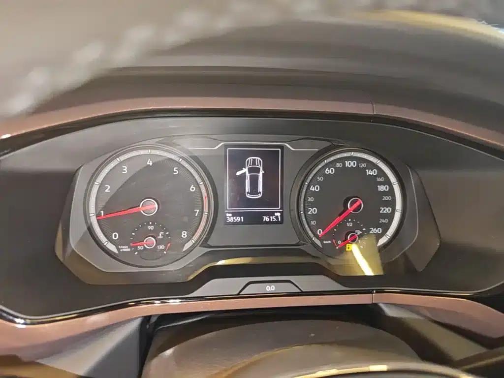 Tharu 2021 330TSI 4WD Luxury Edition — миниатюра 12