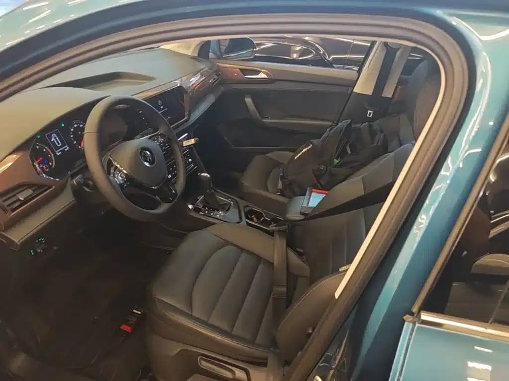 Tharu 2021 330TSI 4WD Luxury Edition — миниатюра 15