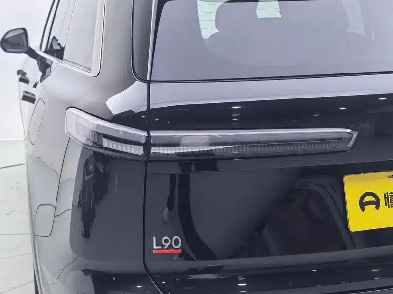 2025 Hyundai L90, 4WD, 6-seater, Pure Electric, Factory Customized Edition — миниатюра 13