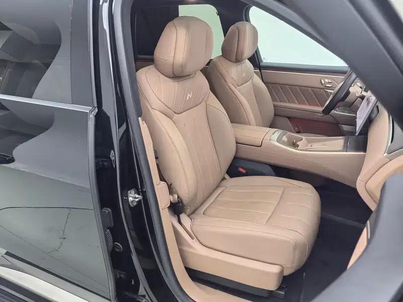 2025 Hyundai L90, 4WD, 6-seater, Pure Electric, Factory Customized Edition — миниатюра 21