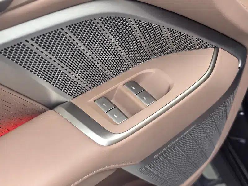 2025 Hyundai L90, 4WD, 6-seater, Pure Electric, Factory Customized Edition — миниатюра 26