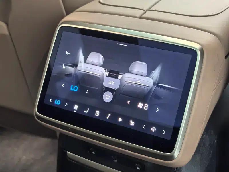 2025 Hyundai L90, 4WD, 6-seater, Pure Electric, Factory Customized Edition — миниатюра 10