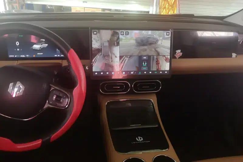 Leapmotor C11 2024 Range Extended Electric 300 Premium Edition — миниатюра 14