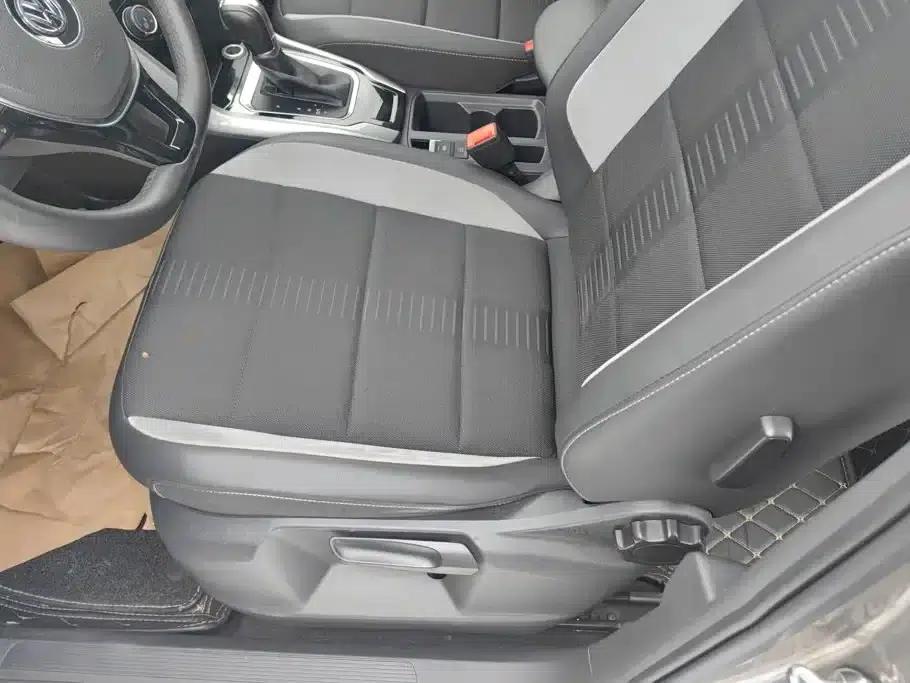 T-ROC 2020 Model 230TSI DSG 2WD Entry-Level — миниатюра 9