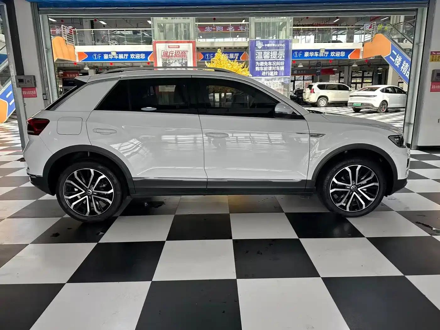 2022 T-ROC 280TSI DSG 2WD R-Line Pro PLUS — миниатюра 6