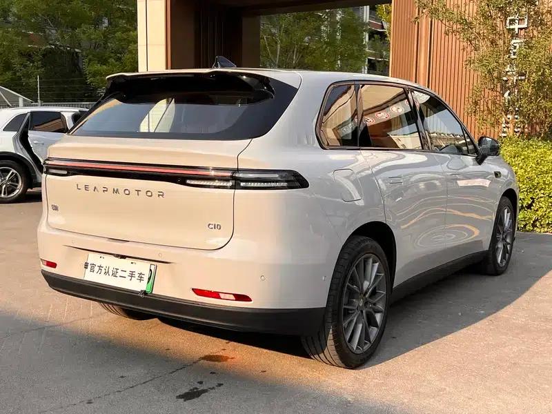 Leapmotor C10 2024 Range Extended Electric 210 Smart Edition — миниатюра 6