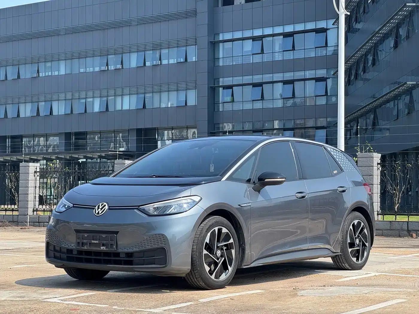 Volkswagen ID.3 2023 Pure Smart Edition — миниатюра 1