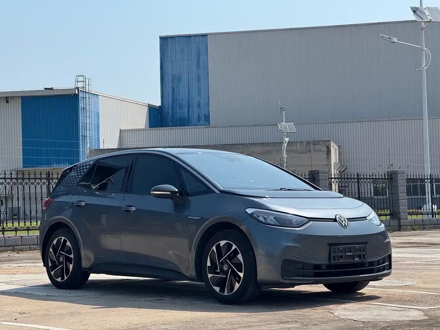Volkswagen ID.3 2023 Pure Smart Edition — миниатюра 3