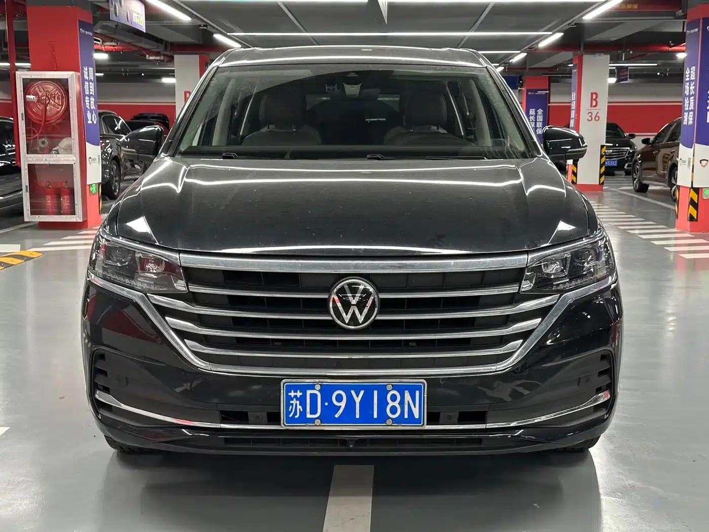 Viloran 2022 380TSI Premium Edition — миниатюра 2