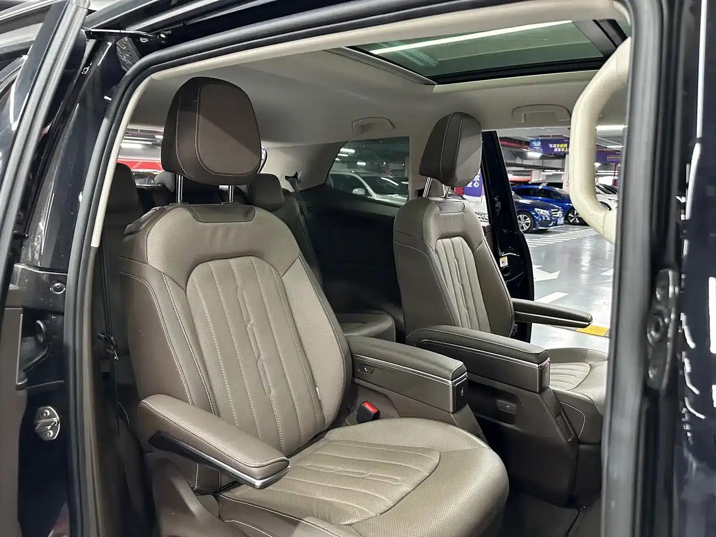 Viloran 2022 380TSI Premium Edition — миниатюра 15