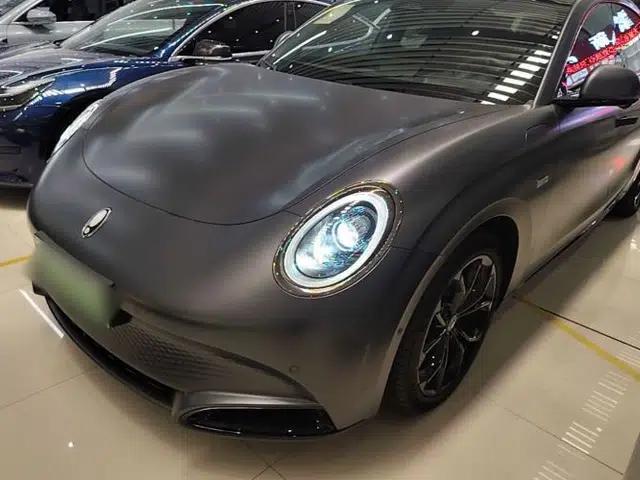 ORA Lightning Cat 2024 Dark Night Edition 555km Prestige Version