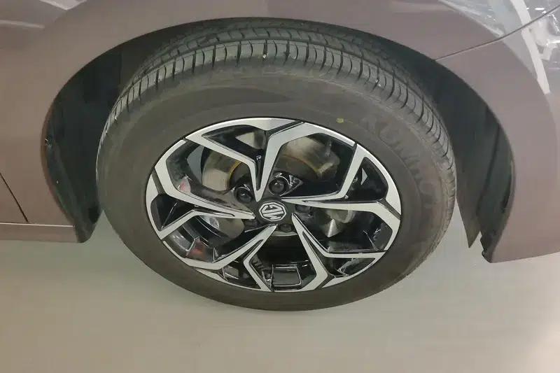 MG5 2023 180DVVT Manual Youth Style Edition — миниатюра 7
