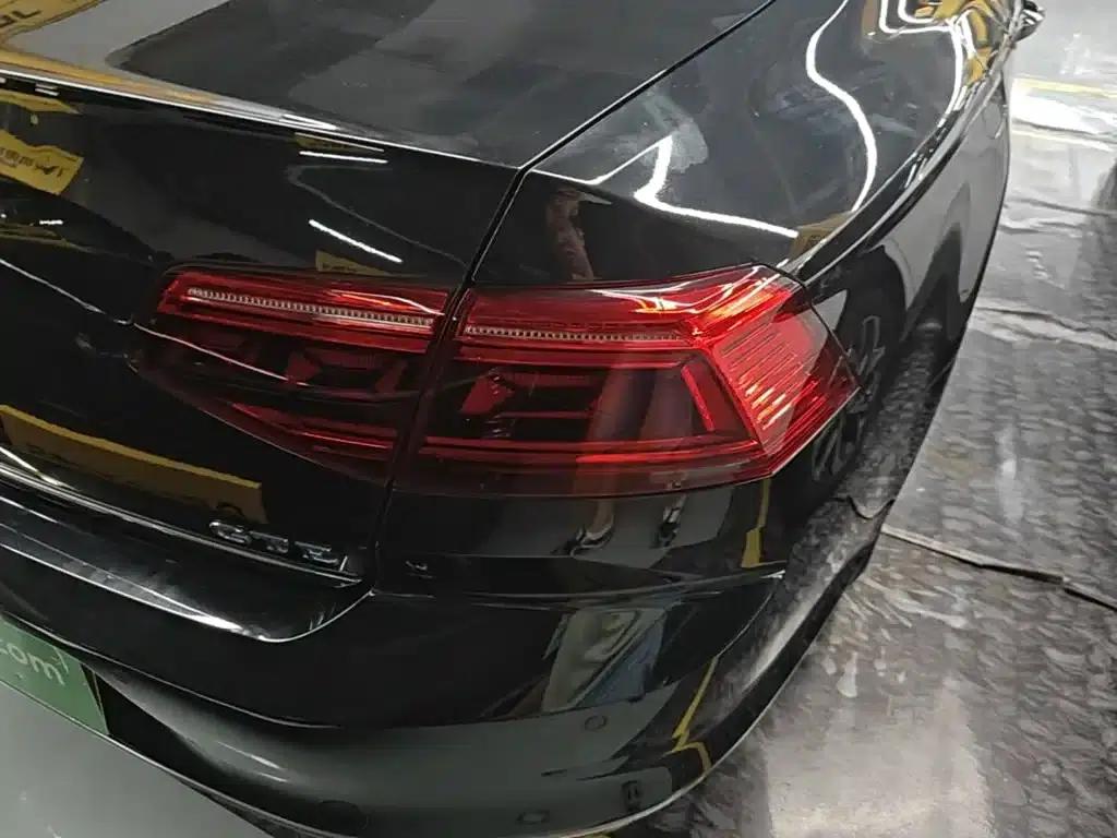 2022 Volkswagen Passat PHEV GTE Luxury Edition — миниатюра 8