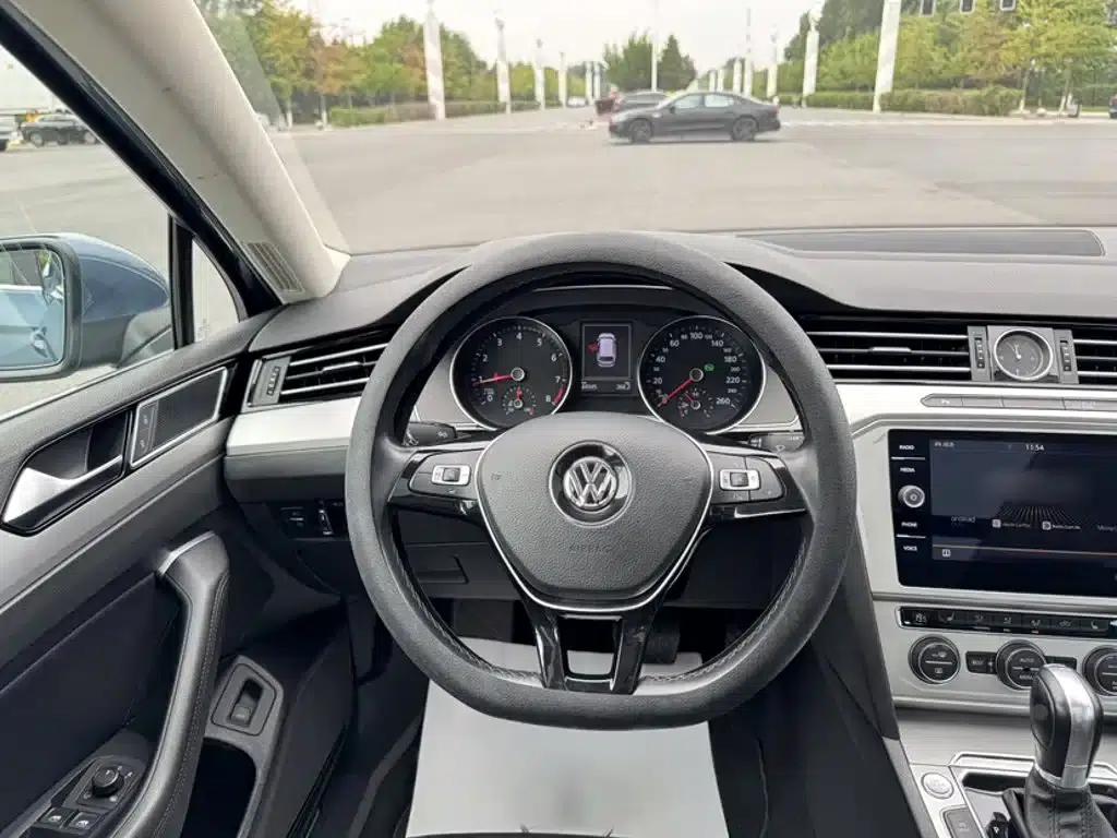 Passat Variant 2018 380TSI 2WD Comfortline — миниатюра 14