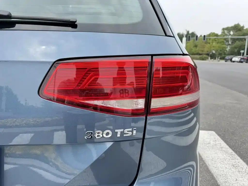 Passat Variant 2018 380TSI 2WD Comfortline — миниатюра 22