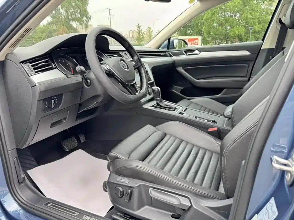 Passat Variant 2018 380TSI 2WD Comfortline — миниатюра 4