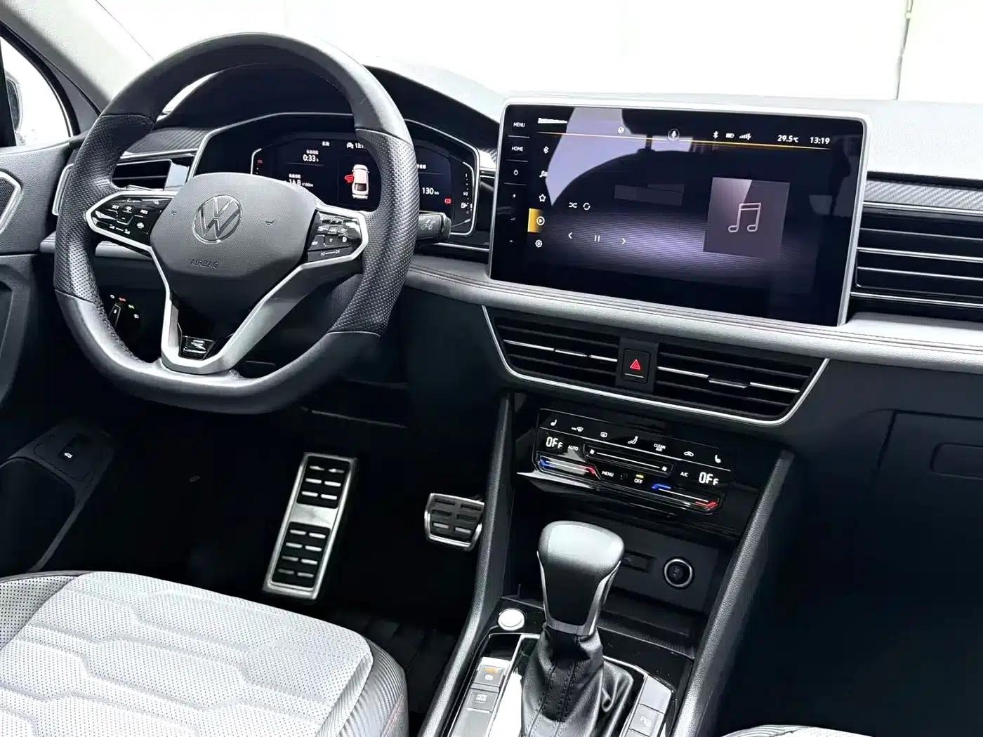 Tiguan X 2022 330TSI 2WD Flagship Edition — миниатюра 5