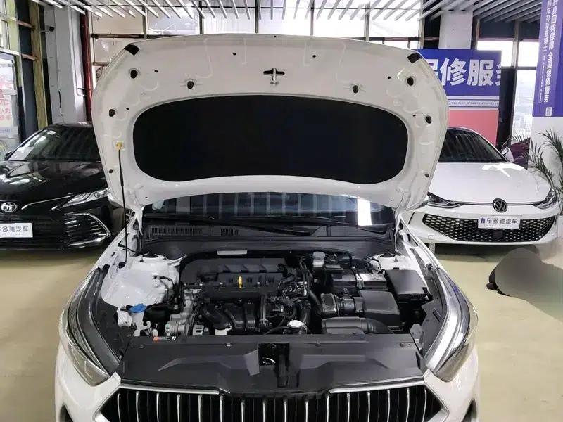 Kia K3 2021 Facelift 1.5L CVT Fashion Edition — миниатюра 8